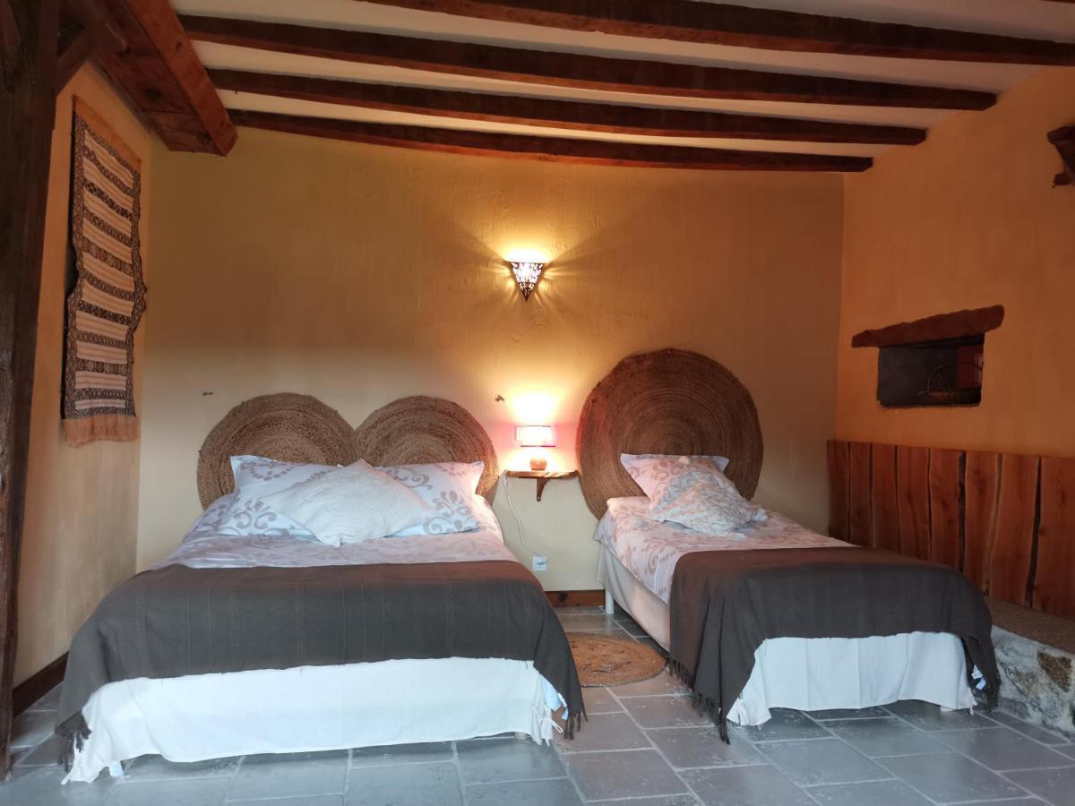 Bed and Breakfast Domaine Des Maillets Blot-l'Eglise Exterior foto