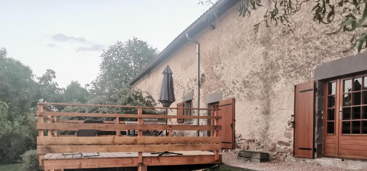 Bed and Breakfast Domaine Des Maillets Blot-l'Eglise Exterior foto