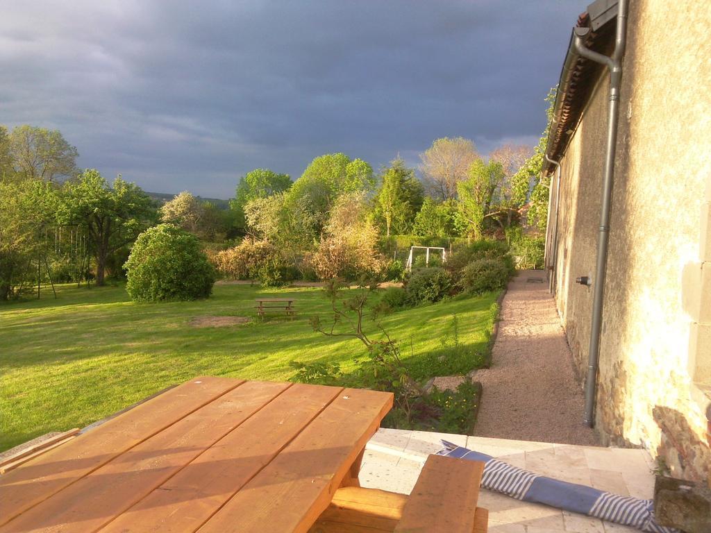 Bed and Breakfast Domaine Des Maillets Blot-l'Eglise Exterior foto