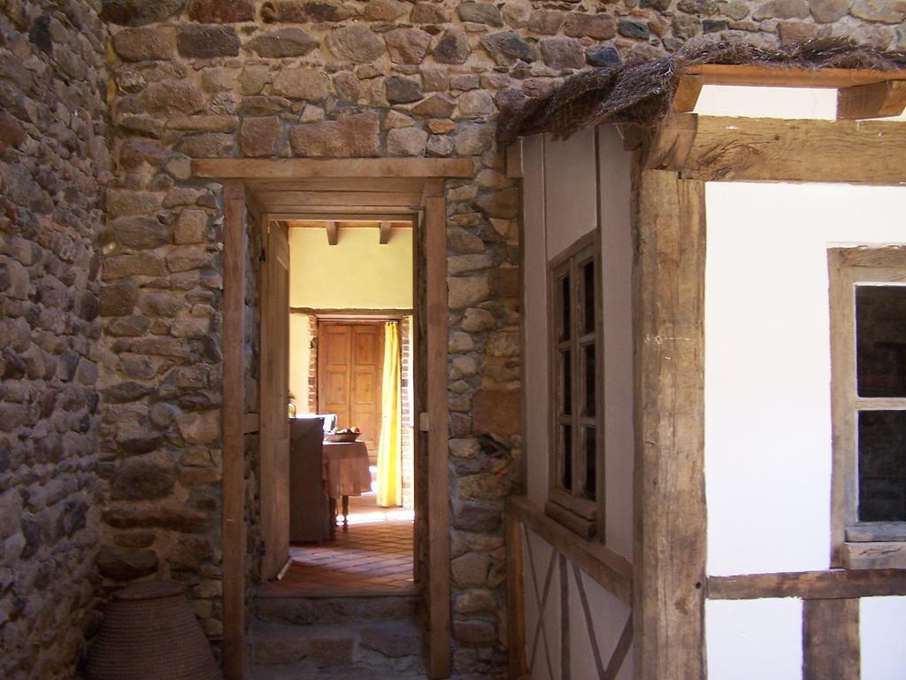Bed and Breakfast Domaine Des Maillets Blot-l'Eglise Exterior foto